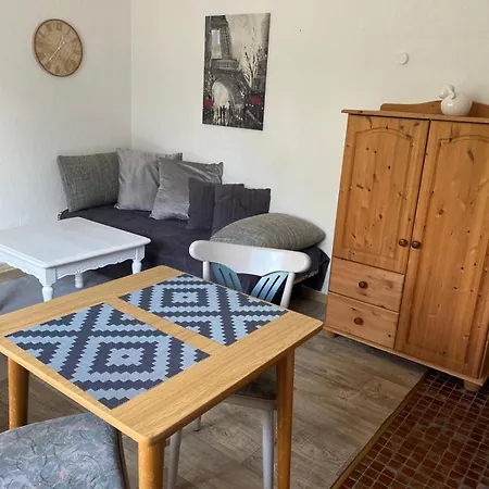 Feist Guest house *